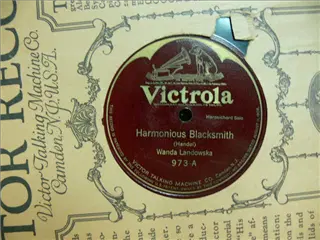small_victrola 973 a.webp